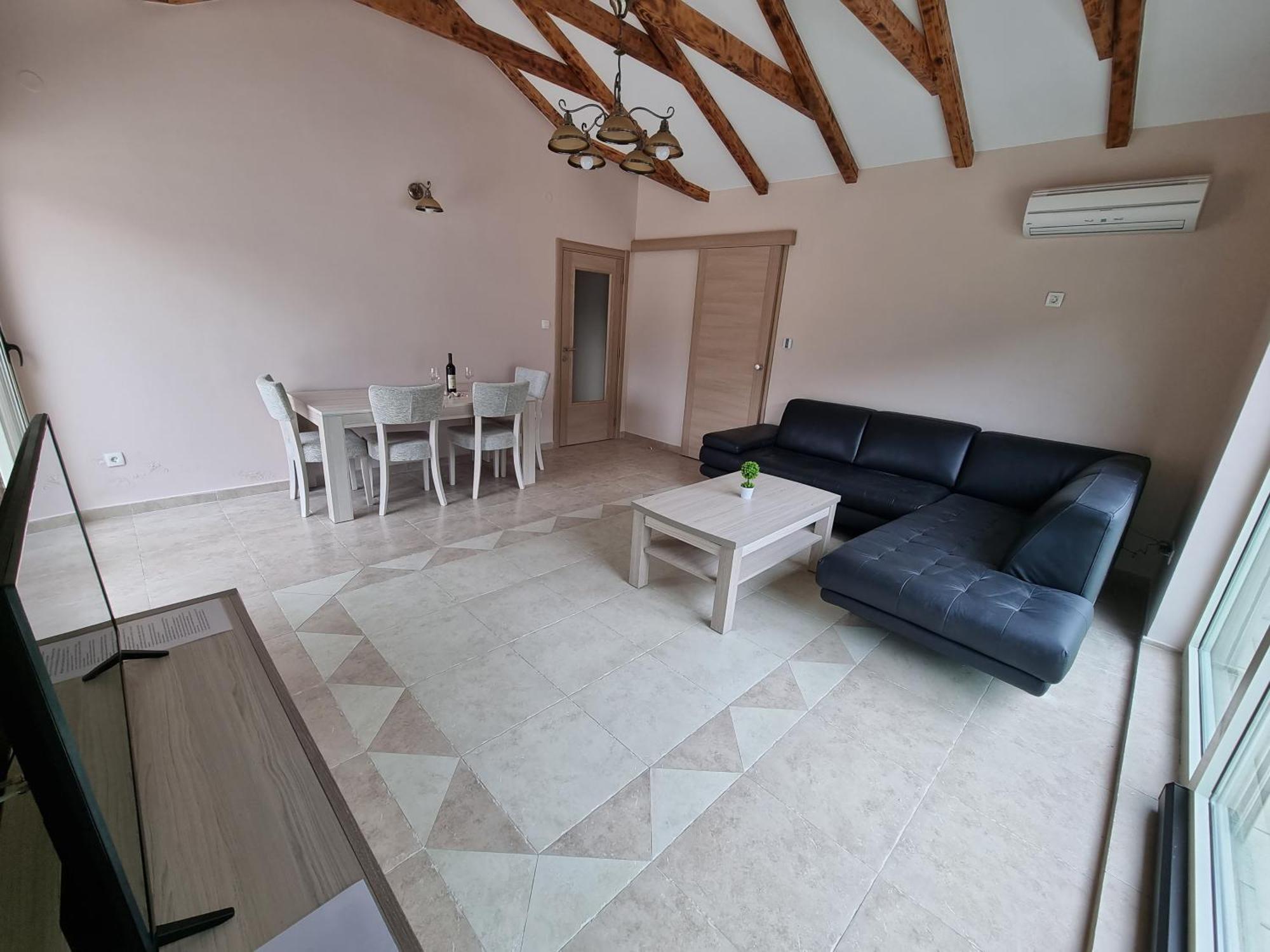 Adriatic Apartment *