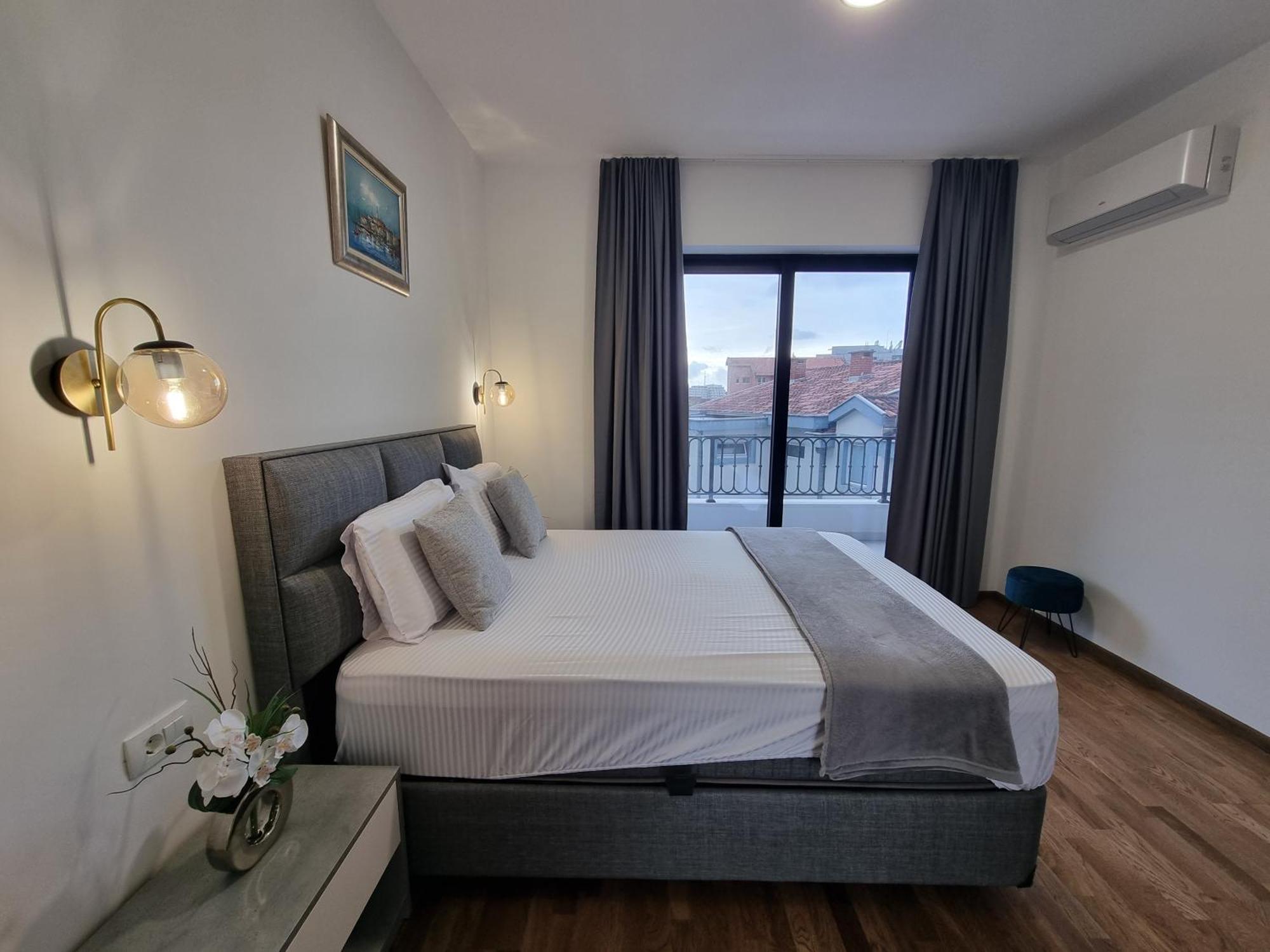 Adriatic Apartment *