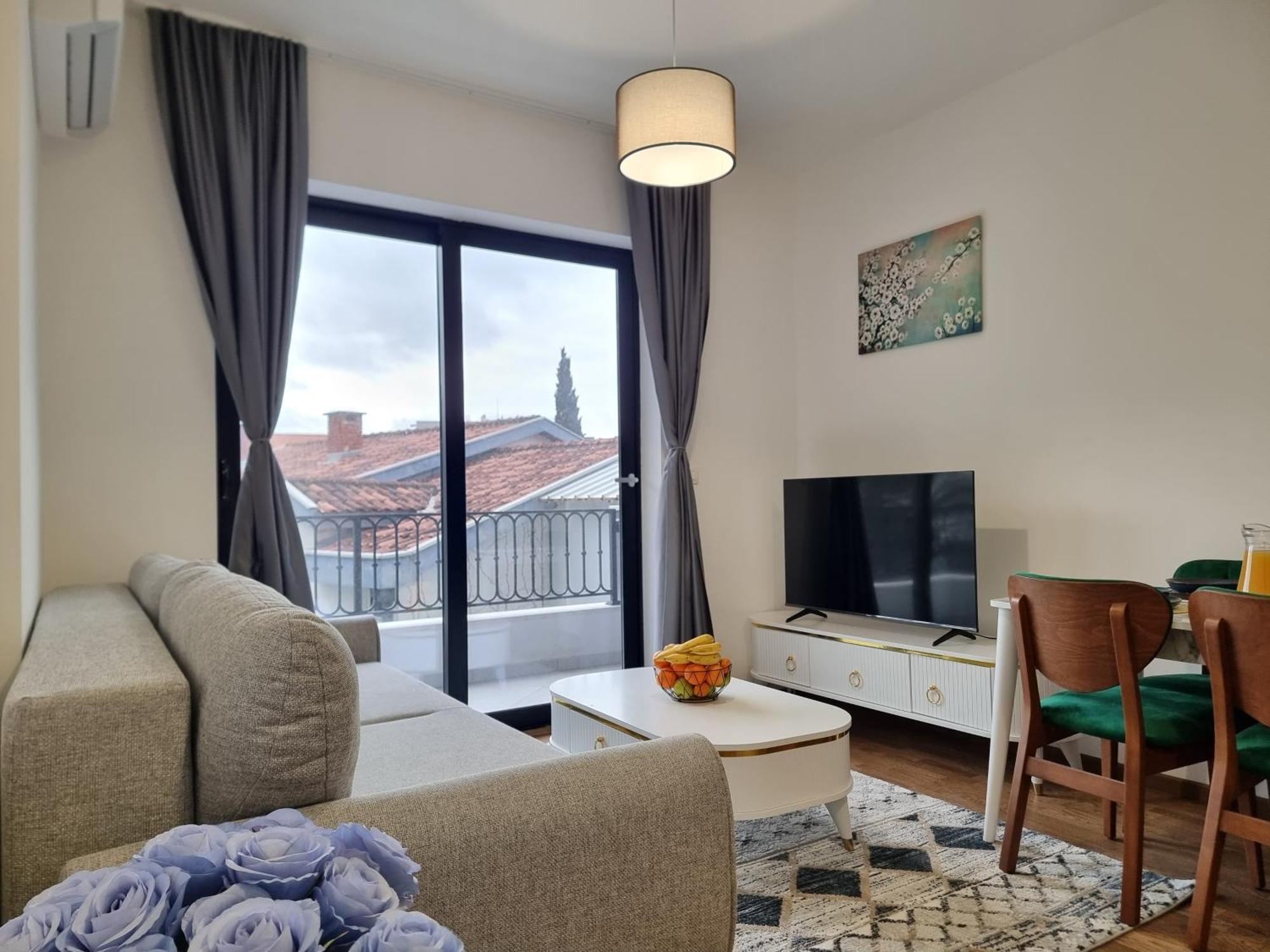 Adriatic Apartment *
