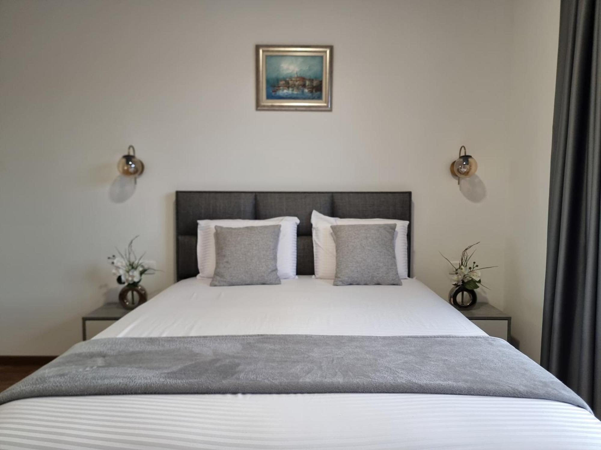 Adriatic Apartment *